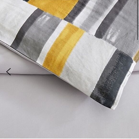 Ayesha Curry
Sumba Stripe 3-Piece Duvet Cover Set - Picture 3 of 6